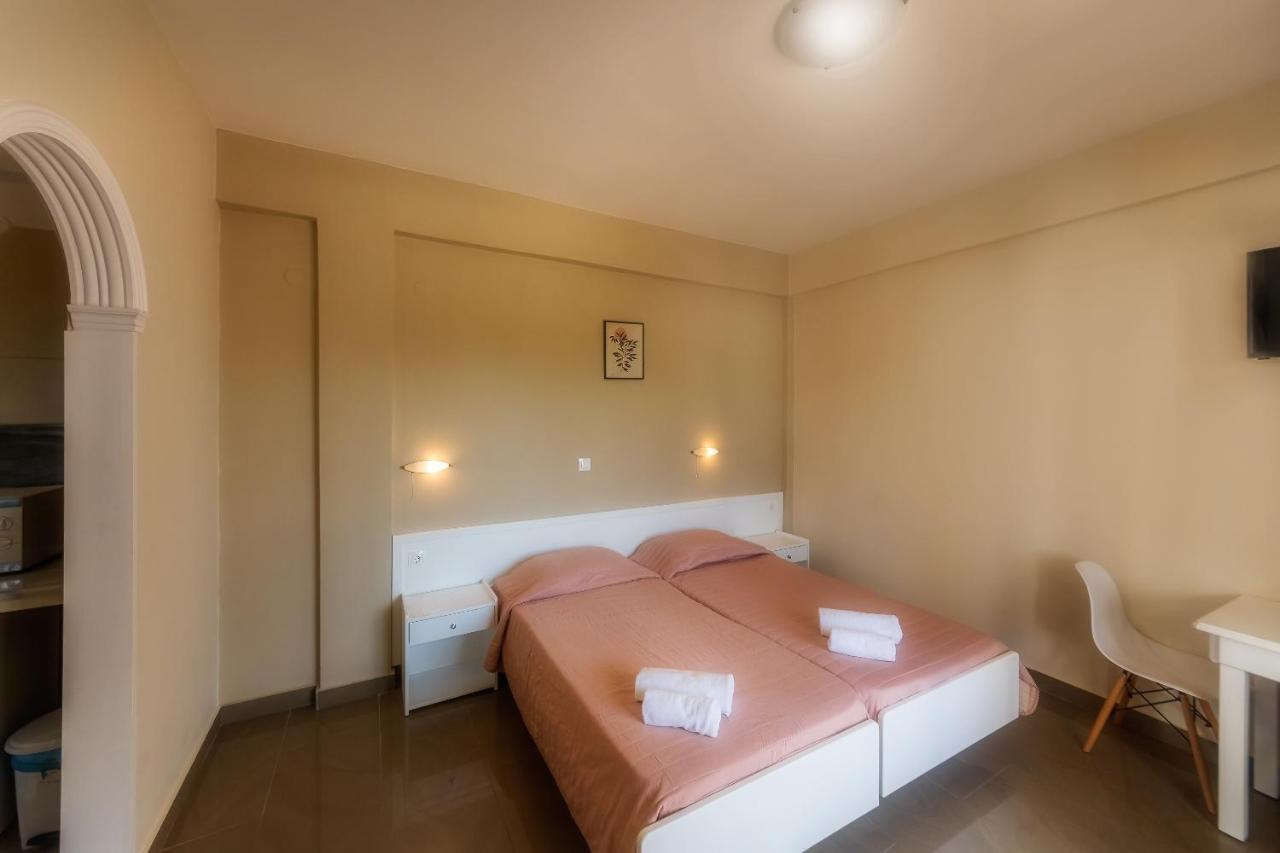 Chandris Apartments Kávos Eksteriør bilde
